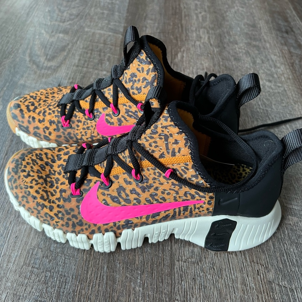 Nike Women’s Metcon Leopard Sz 9